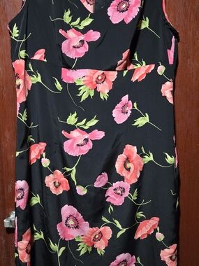 Sleeveless Black Midi Dress with Pink Floral Print